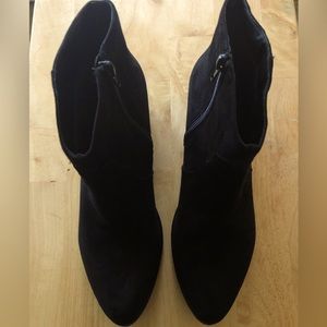 NWOT Unionbay Suede Ankle Boots Size 9.5